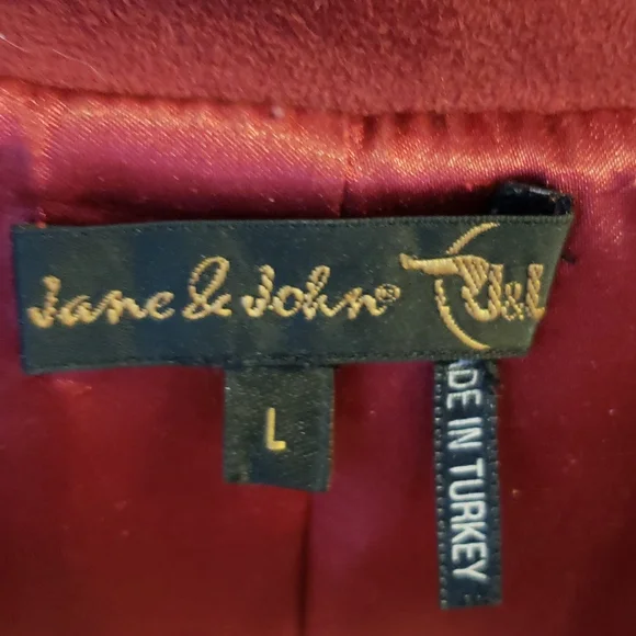 Blazer - Picture 4 of 4